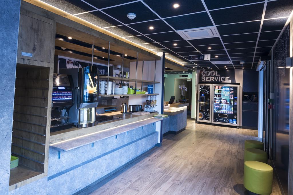 Ibis Budget Саланш Екстериор снимка